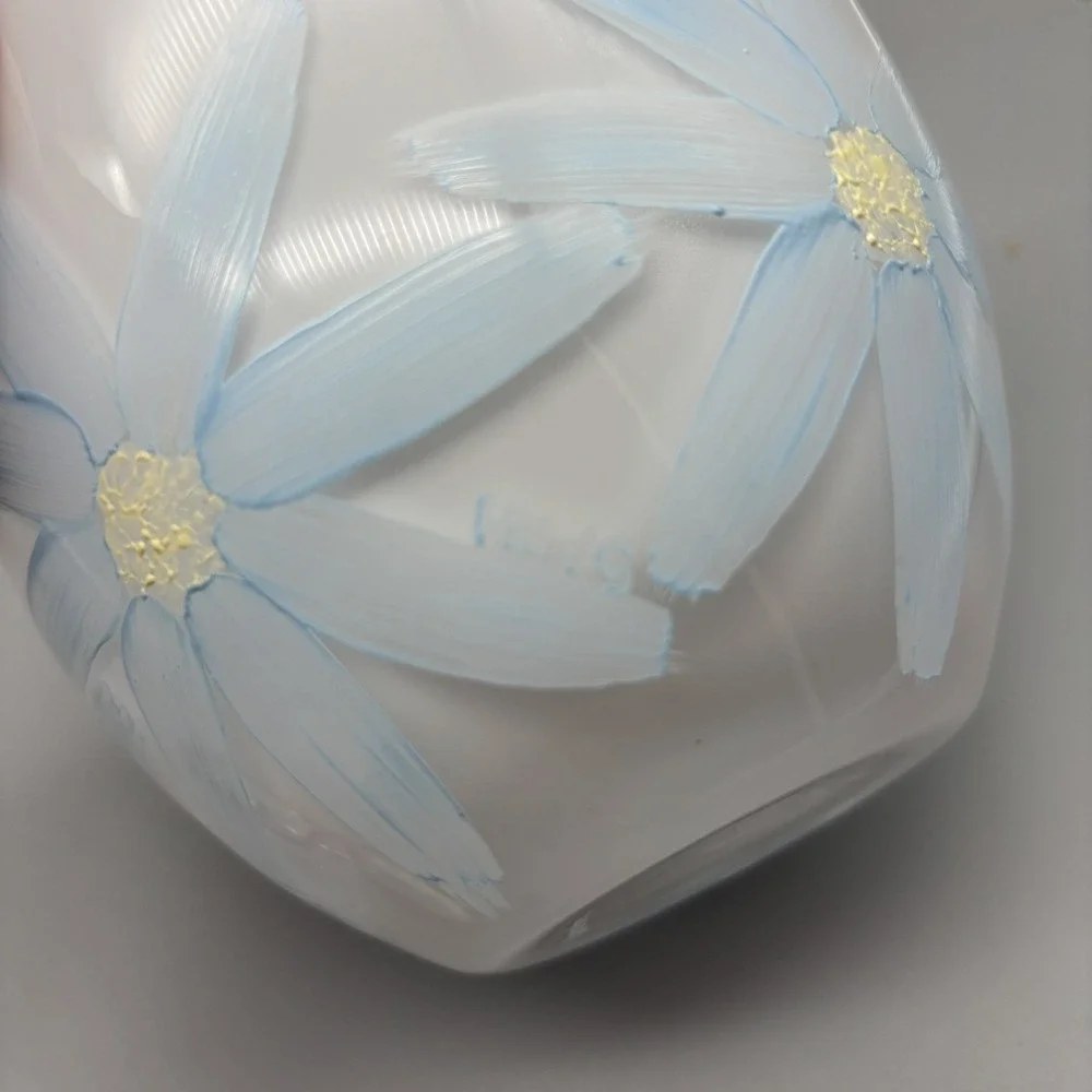 Orrefors Hand Painted‎ Daisies White Glass Round Deep Bowl  Signed 5